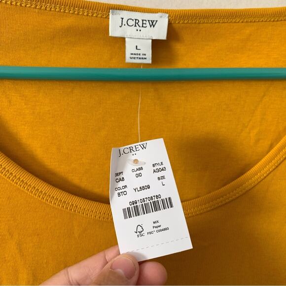 NWT JCrew Factory Fine Rib Scoop Neck Yellow Long Sleeve - Picture 3 of 4